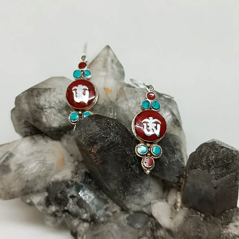 Pendientes de plata y coral OM - Tienda Budista