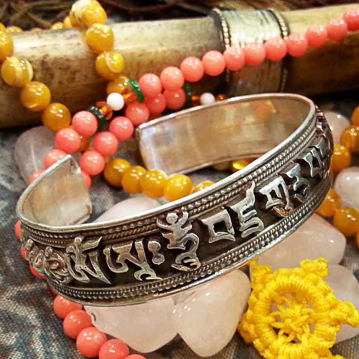 Brazalete de plata Padmasambhava - Tienda Budista