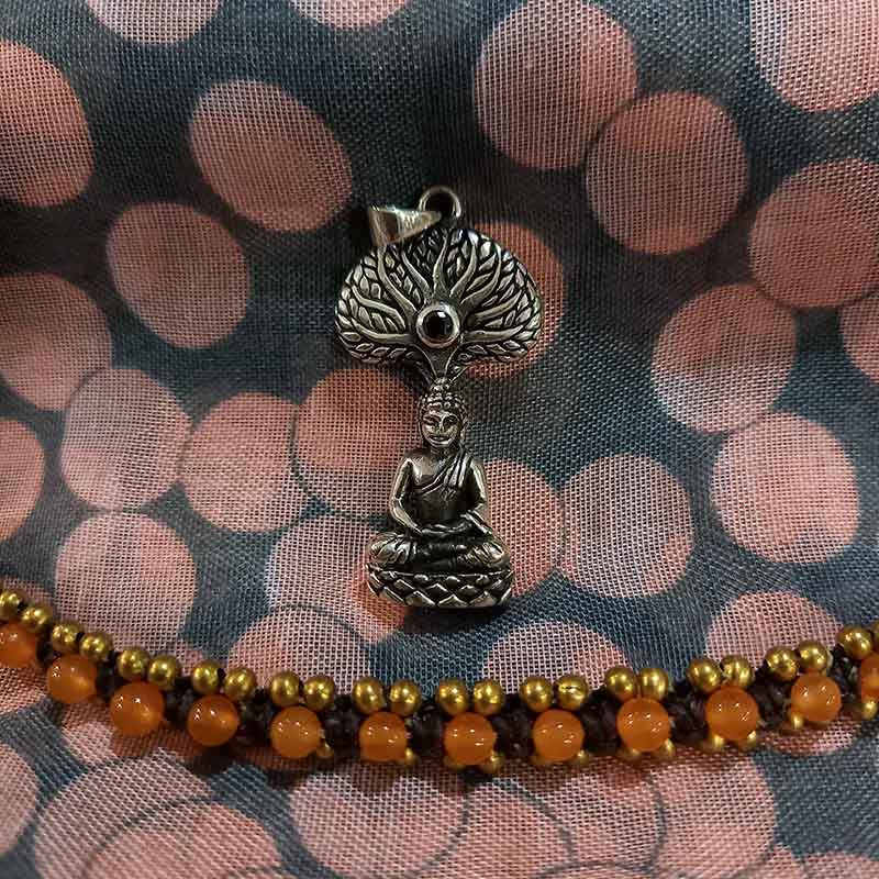 Colgante Buda meditando - Tienda Budista