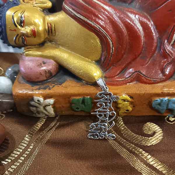 Colgante mantra Mani - Tienda Budista
