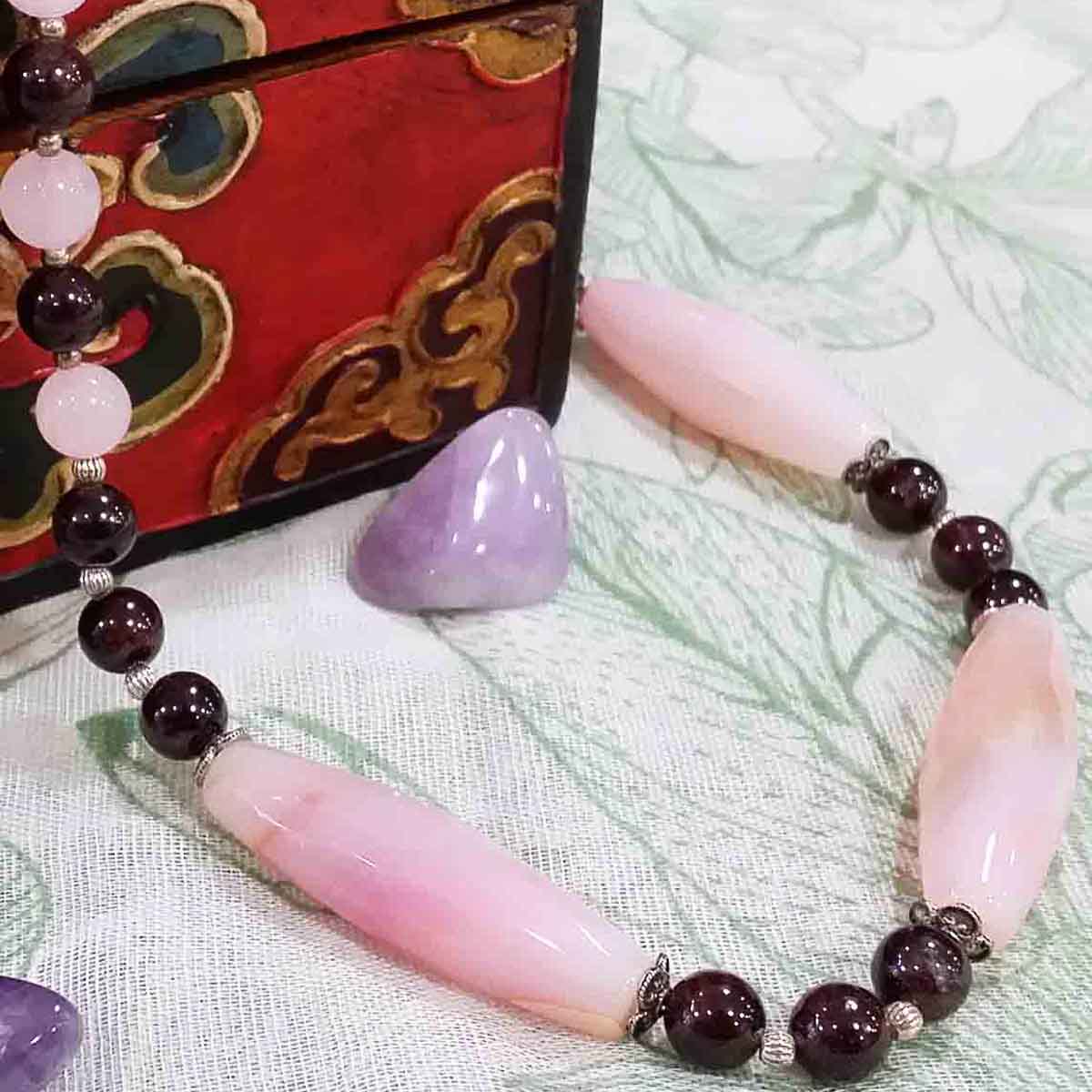 Collar de ágata y granates - Tienda Budista