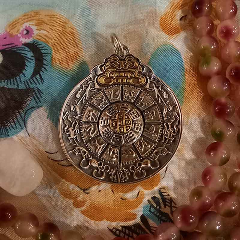 Medallón símbolos auspiciosos - Tienda Budista