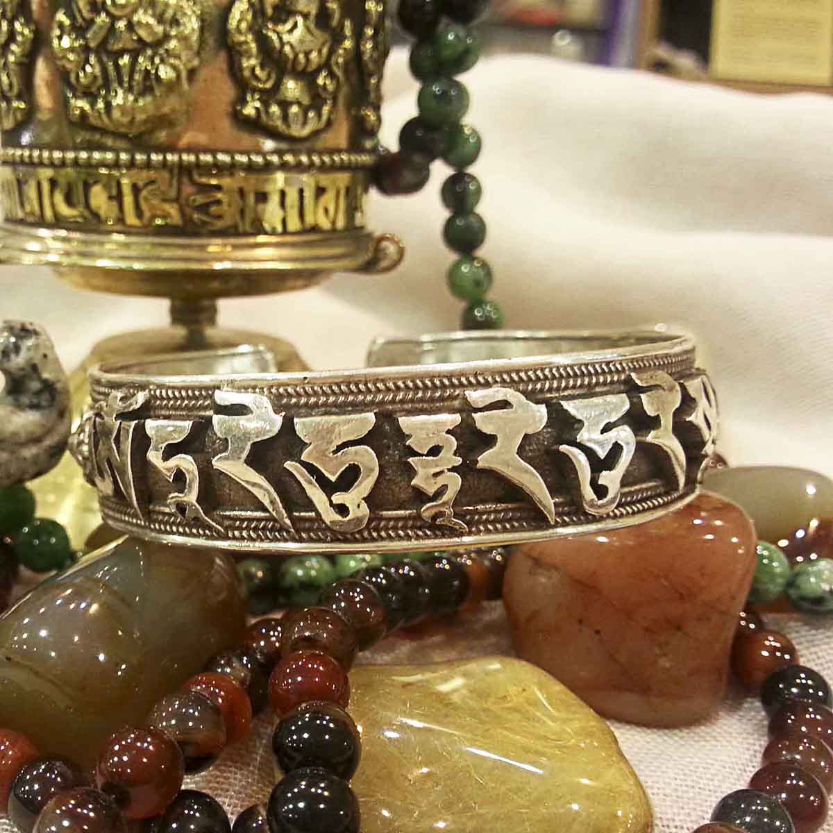 Pulsera de plata con mantra de Tara - Tienda Budista