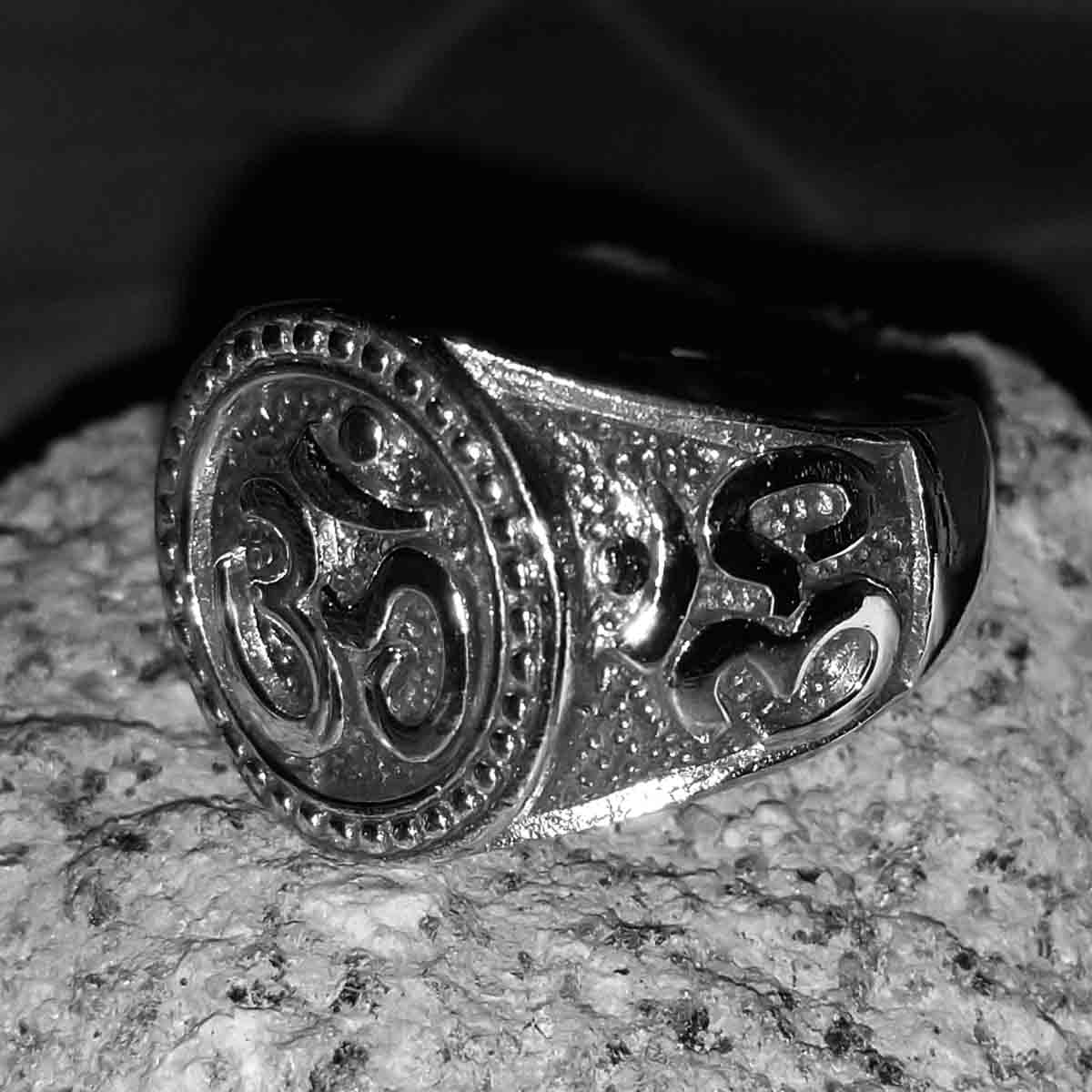 Anillo de Plata con OM - Tienda Budista