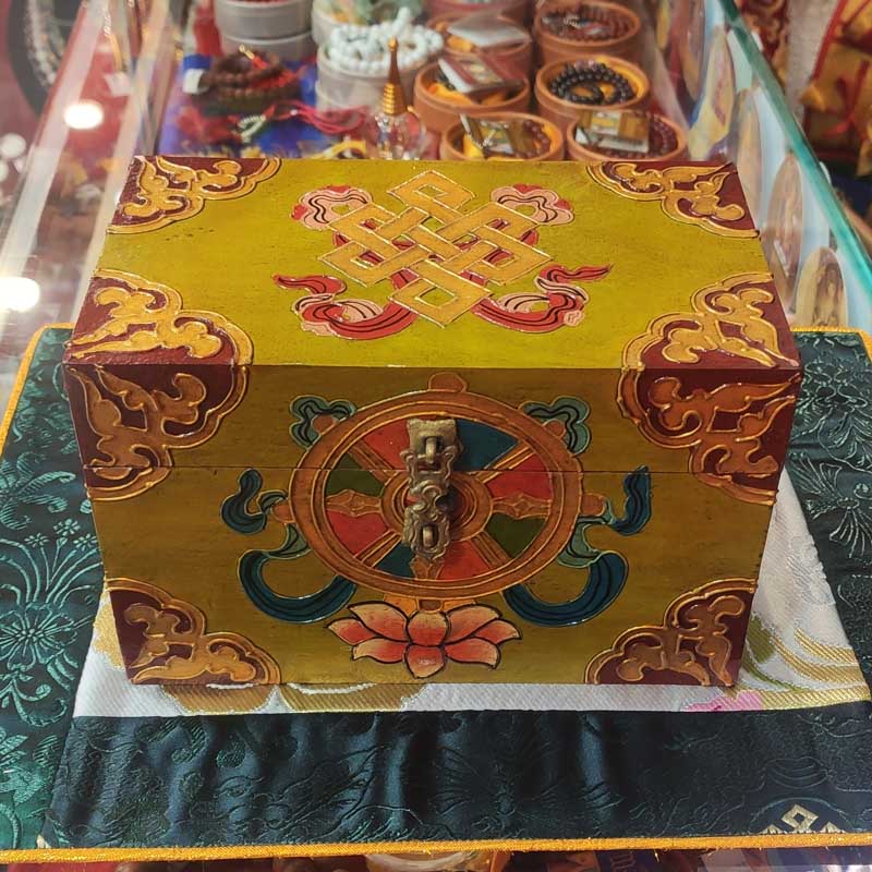 Caja con rueda del dharma - Tienda Budista