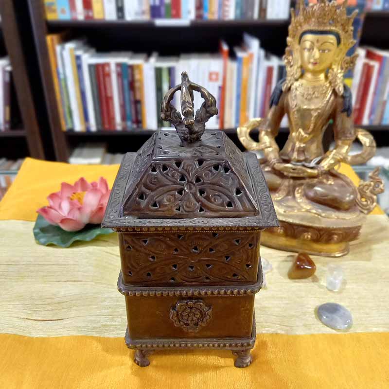 Caja con símbolos auspiciosos - Tienda Budista