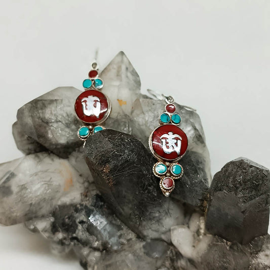 Pendientes de plata y coral OM - Tienda Budista