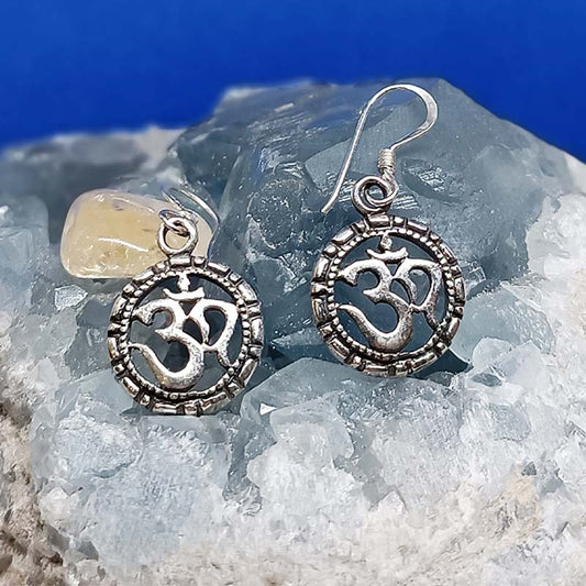 Pendientes Om sánscrito - Tienda Budista