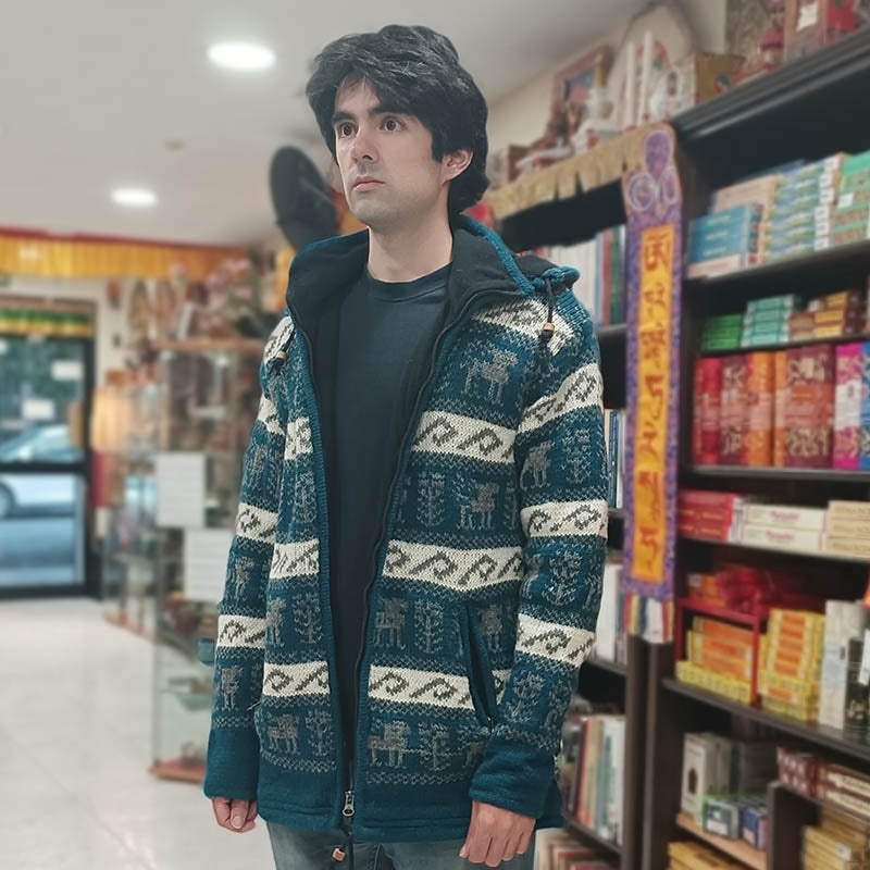 Chaqueta de lana con capucha