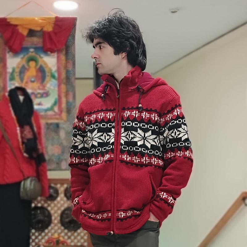 Chaqueta artesanal de lana roja