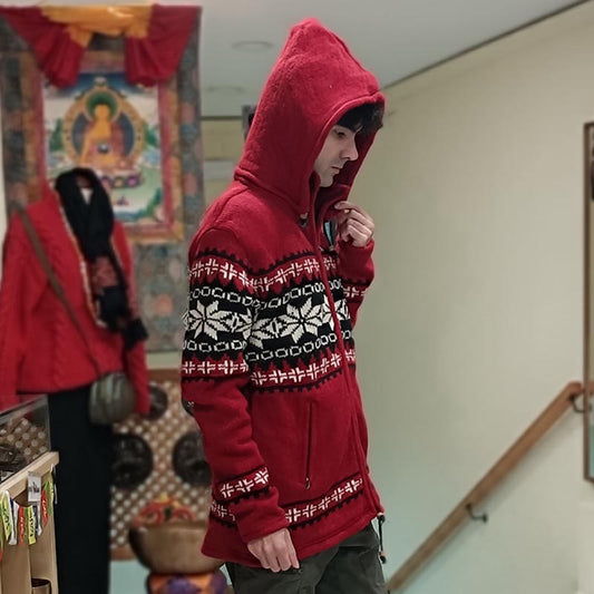 Chaqueta artesanal de lana roja