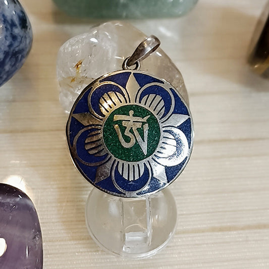 Colgante de plata OM