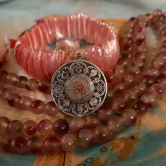 Medallón Símbolos Auspiciosos - Tienda Budista
