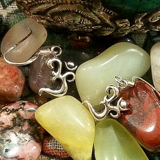 Pendientes de plata con OM - Tienda Budista