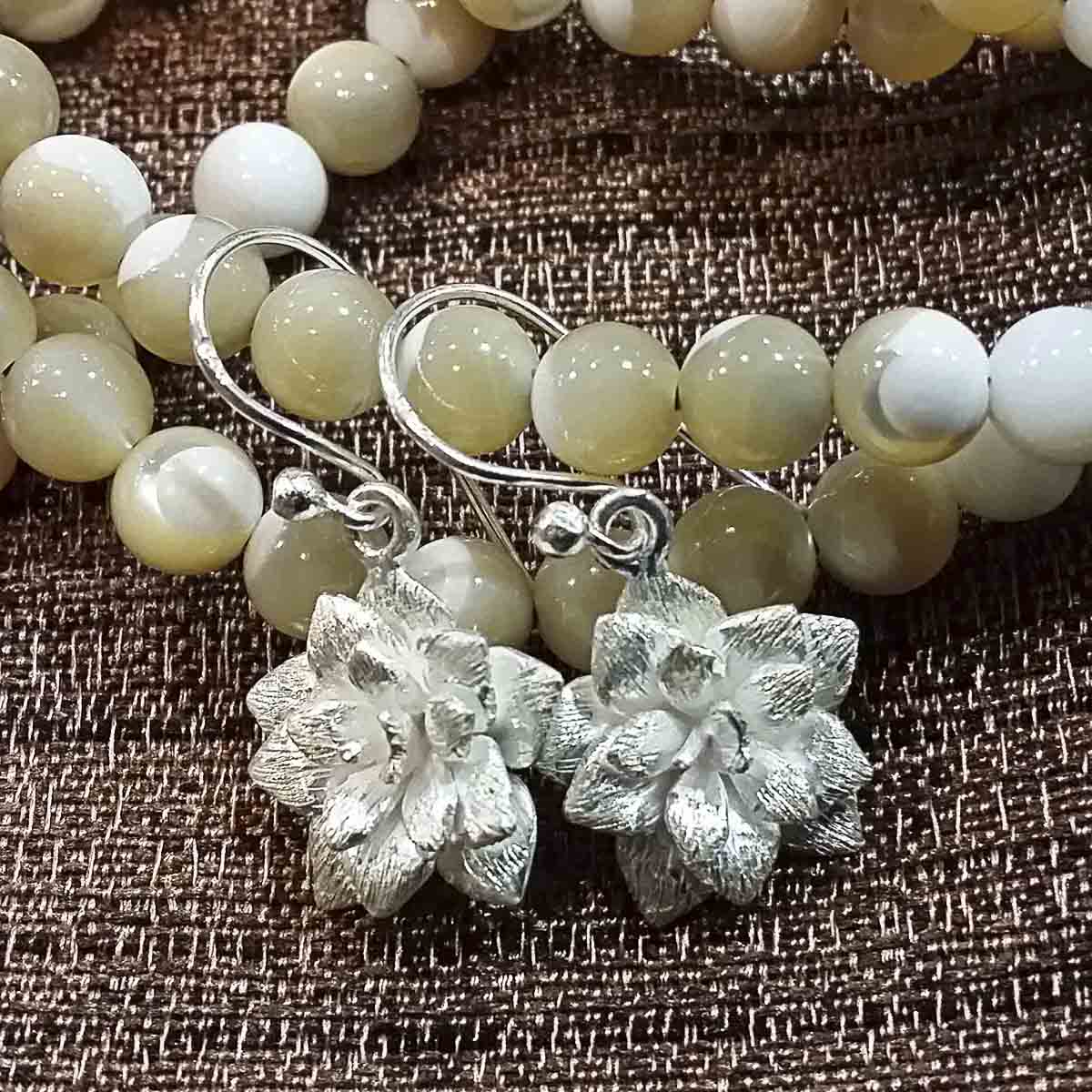 Pendientes flor de rosa - Tienda Budista